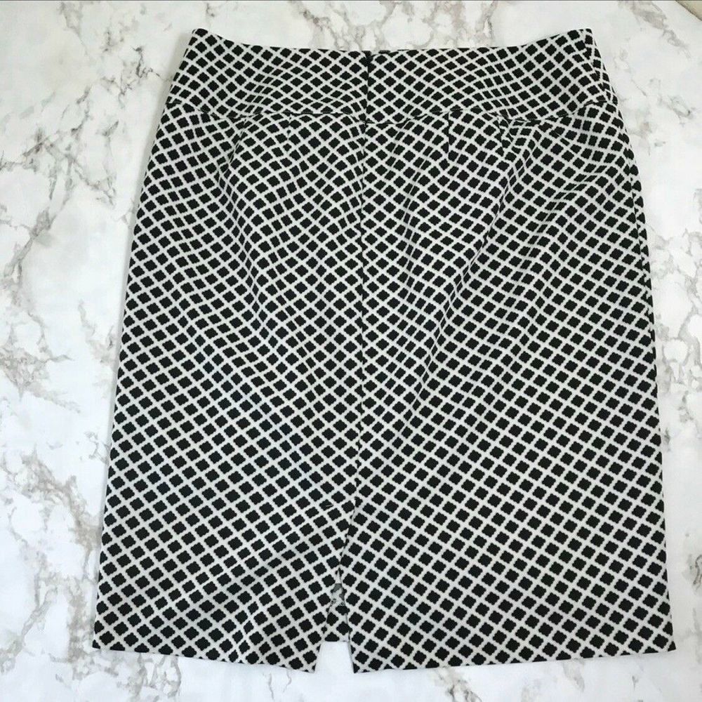 Lane Bryant Plus Geo Print Pencil Skirt - Picture 5 of 5